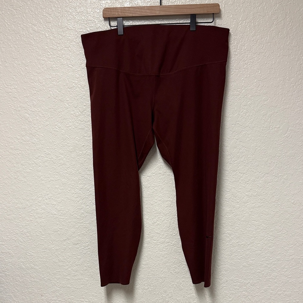 NIKE Burgundy/Brown High-Waisted Leggings Size 2X